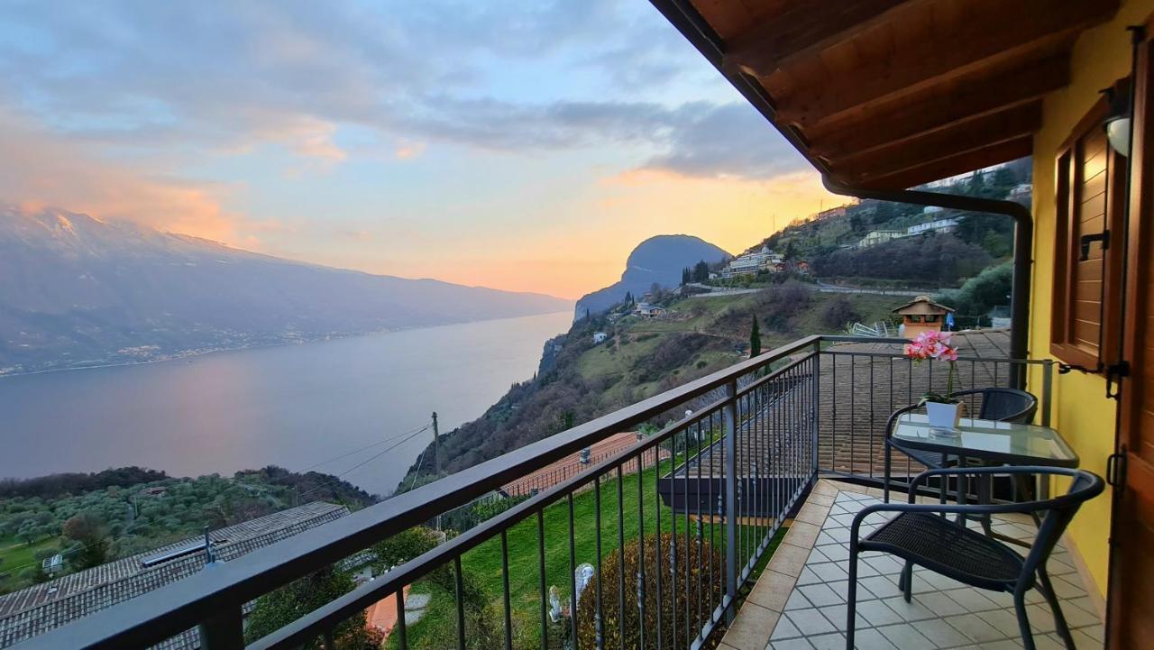Casa Elka Residence Lake View And Pool By Garda Domus Mea Pieve  Exterior photo